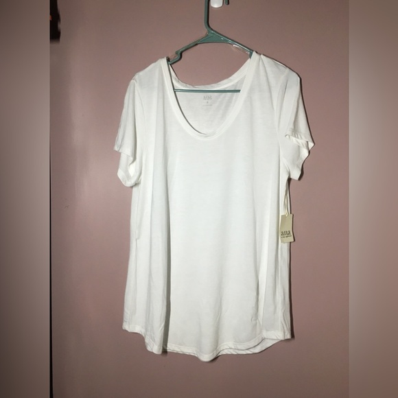 a.n.a Tee - NWT - Picture 1 of 4